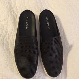 Very nice Spiga slip on black leather shoes size 9